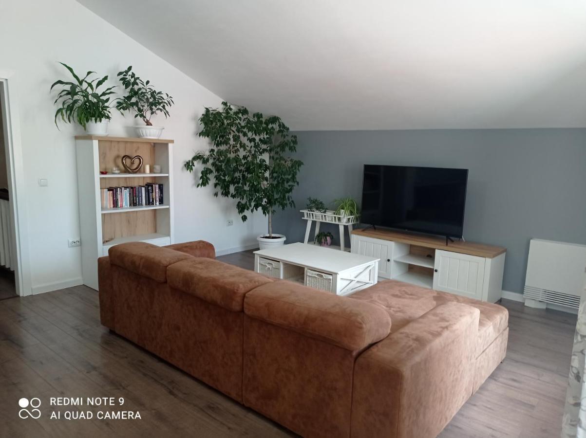 Apartamento Уютна Къща Sliven Exterior foto